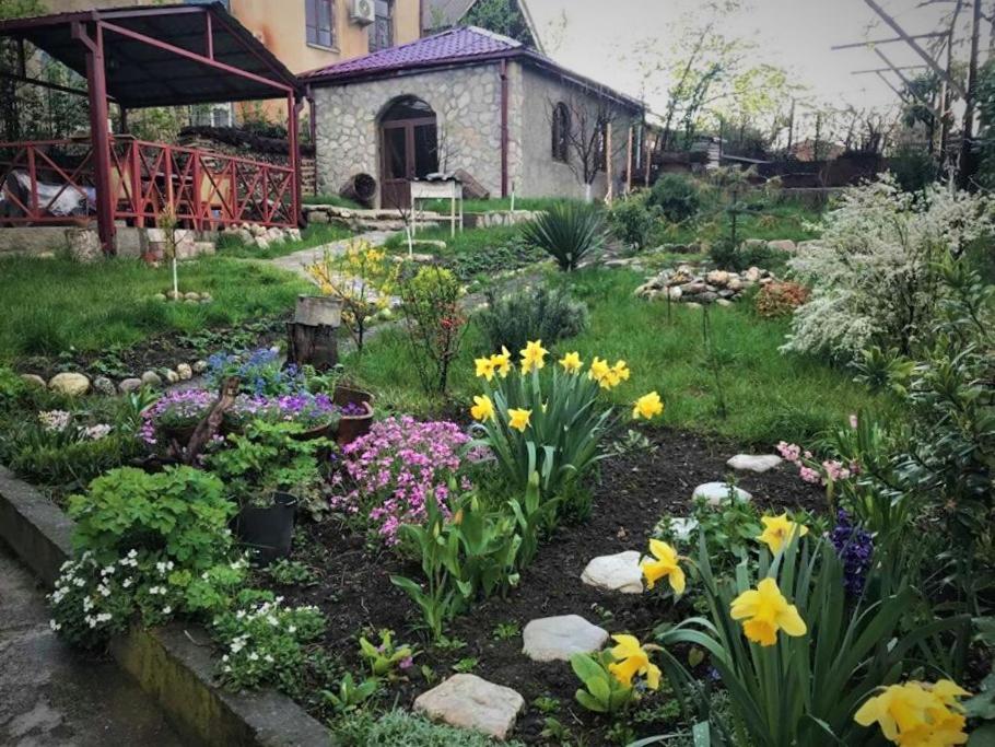 תלאווי Guesthouse Lilia &Wine Celler מראה חיצוני תמונה